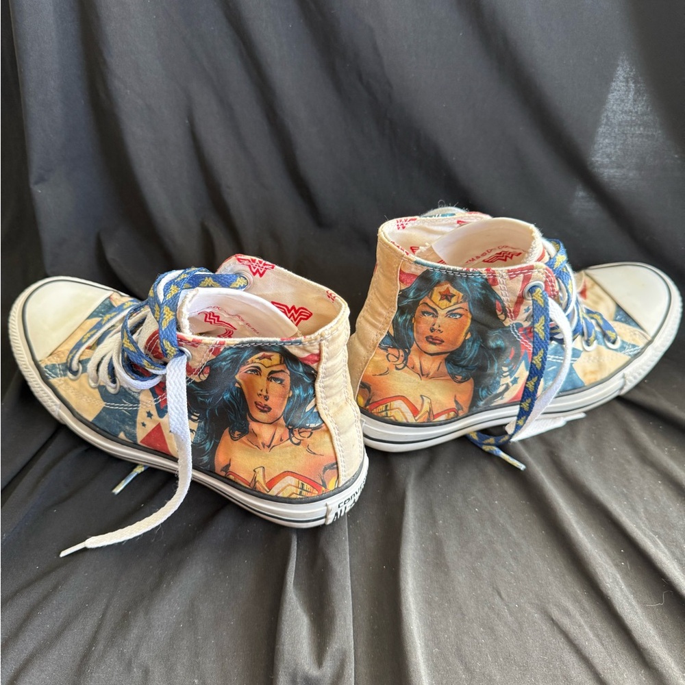 Converse Comic Hero High-Tops in Blue and Red - Picture 3 of 11